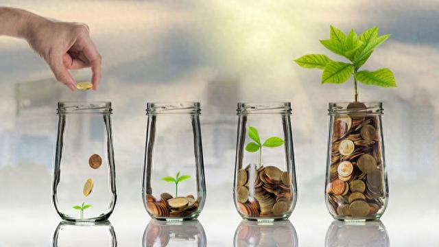 国际金价首破5100美元大关，黄金珠宝门店：一口价金饰品甚至来不及改价！