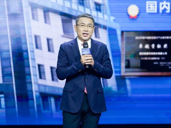 展现上市“野心”后，400亿巨头拟6.3亿“豪赌”锂电