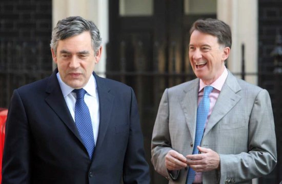 英国前驻美大使曼德尔森涉嫌向爱泼斯坦泄露政府信息