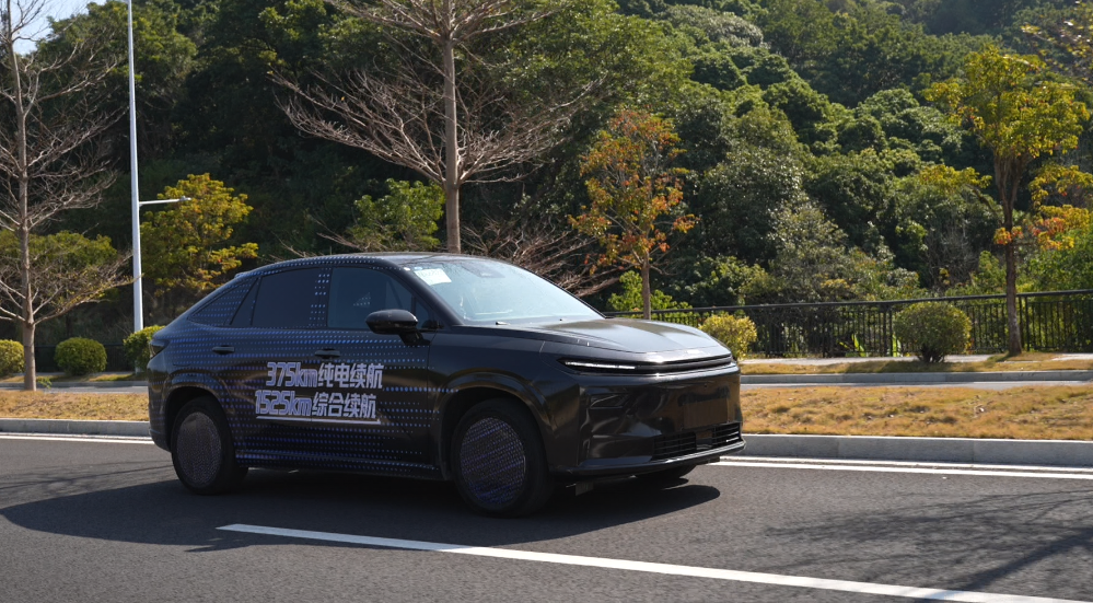 吉利中国星首推375 km超长纯电续航增程车，终结A+级SUV市场的“价值困局”