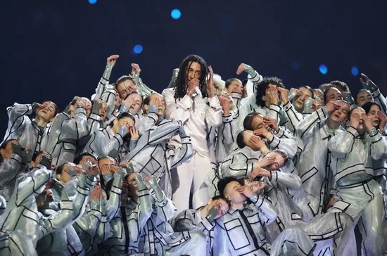 新华社出图丨这次是米兰冬奥会开幕式！每一张都是屏保