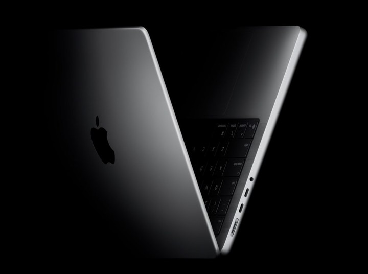 2026 年第一台新 iPhone：国补后不到 4000，但不推荐买