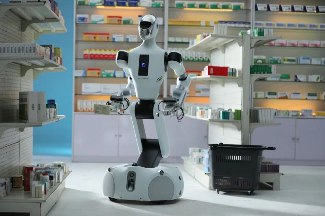 春晚节目里给沈腾递水，机器人新贵估值超200亿!