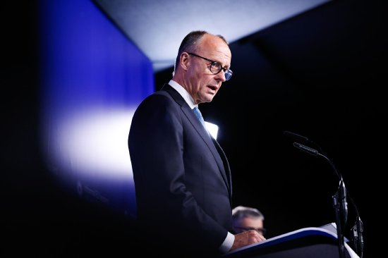 默茨支持禁止未成年人使用社交媒体 德美关系或陷入紧张