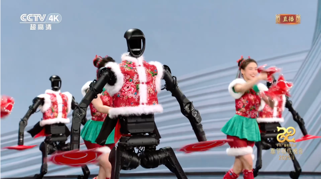 春晚广告位争夺战：四十年国民记忆与商业洪流