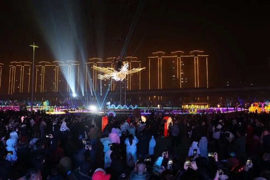 【申万宏源研究春节见闻】辽宁大连:港产联动启万亿新程,科创赋能绘振兴新篇