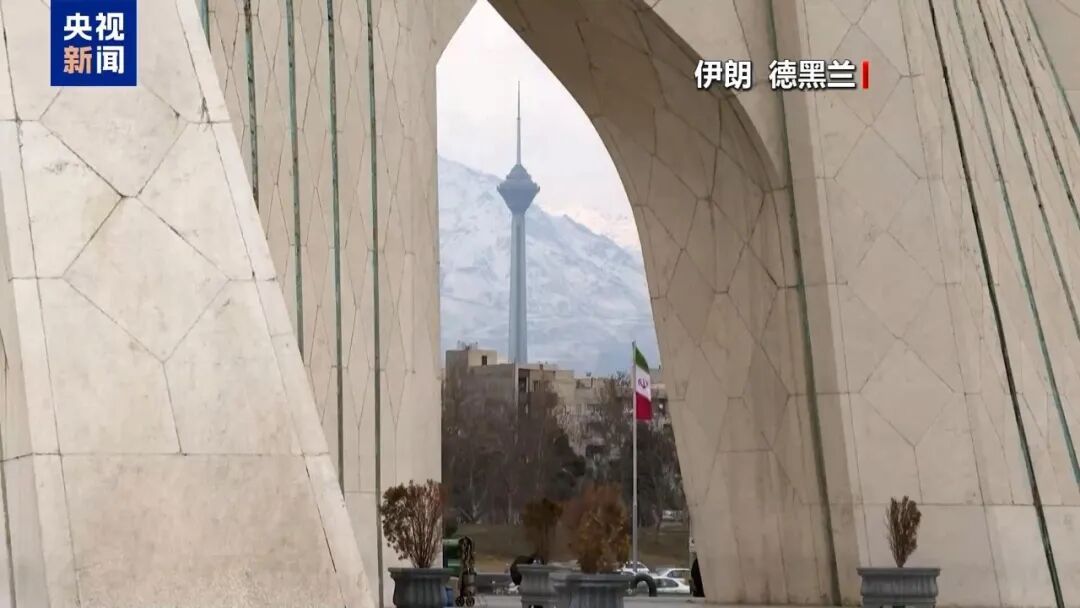 特朗普想不通:双航母压境、最后通牒,伊朗为何就是不低头?