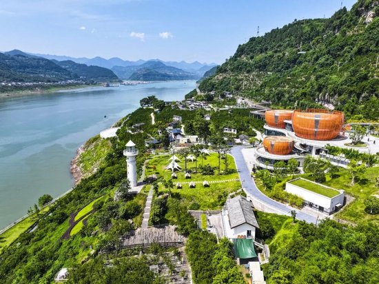 何为正确政绩观?新华社推出重磅通讯