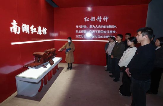 何为正确政绩观?新华社推出重磅通讯