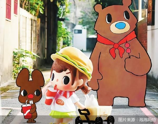 潮玩“流水线造星”的AB面