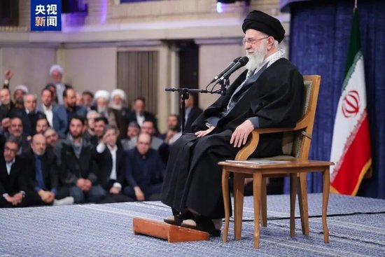 刚刚,特朗普称伊朗最高领袖已身亡!以军称打死伊朗革命卫队总司令和防长!霍尔木兹海峡被关闭