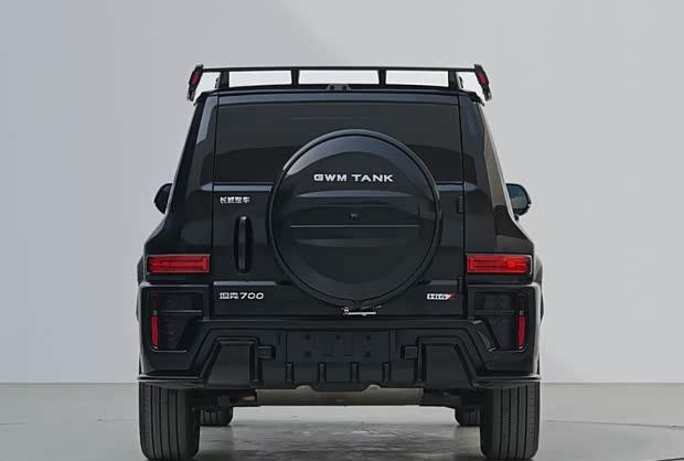 长城汽车魏建军预告全新旗舰车型:神秘车影引猜想