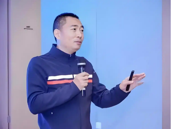 售价599元敢卖1699元? 啄木鸟被315曝光一年后,“宰客”依旧? | 5D调查
