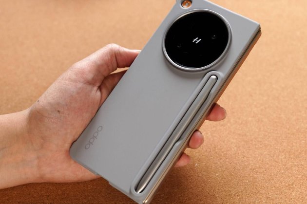 OPPO Find N6真实使用体验：屏幕“好平”，AI生产力“好评”