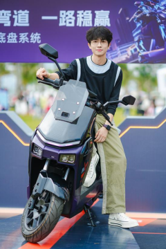 两轮电动车换挡提智,雅迪让智能成为国民级体验