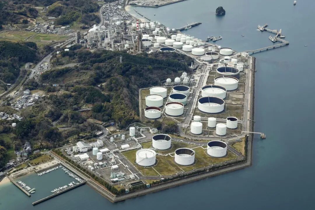 日元大拐点来临：日本服务业通胀全面抬头，日本或被迫加息！美日USDJPY走势