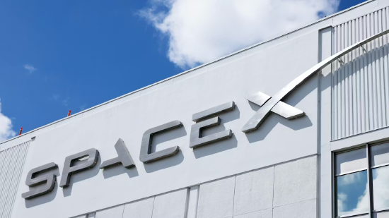 SpaceX 去年因AI投入亏损近50亿美元,营收超185亿美元