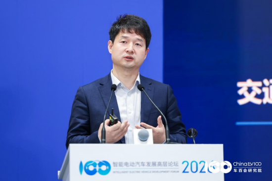 华为彭鹏:华为兆瓦超充迈入产业化,2026年或将迎来百款车型上市