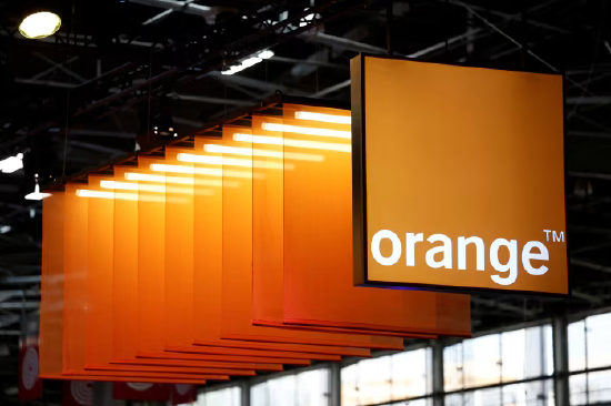 法国电信巨头Orange上调核心业绩预期，营收实现增长