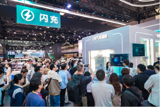 比亚迪包馆北京车展:五网四品牌齐聚E3,技术体验专馆成焦点