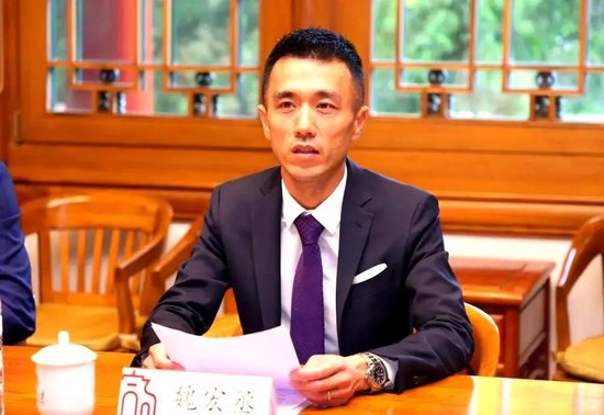 九年来首现营收下滑!“饮品一哥”陷核心业务失速怪圈