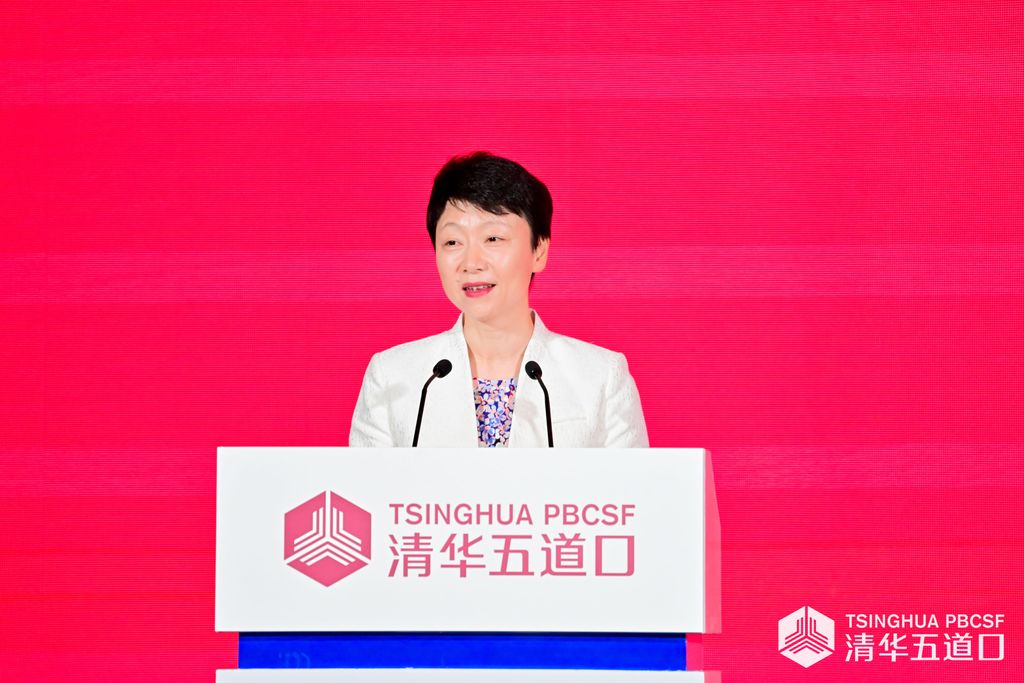 张晓燕:普通投资者无需对量化机构过度恐慌,金融开放将聚焦跨境资产配置与企业出海服务