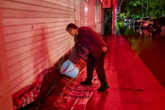 风雨同心！建设银行全力支持防汛救灾工作