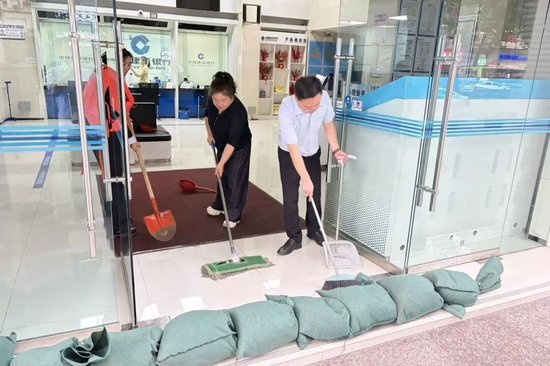 风雨同心！建设银行全力支持防汛救灾工作