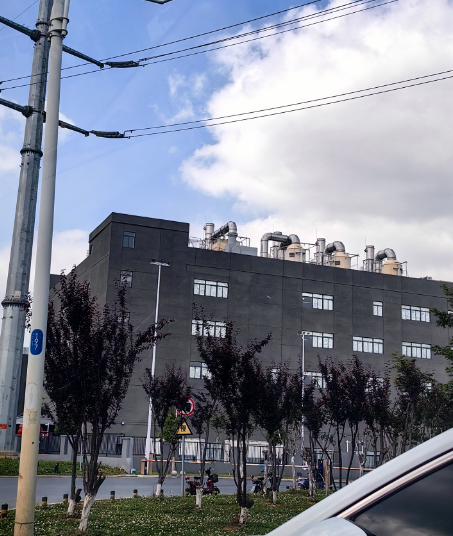 长鑫科技IPO过会!记者实探:厂区施工车辆出入频繁、周边半导体企业聚集程度高……