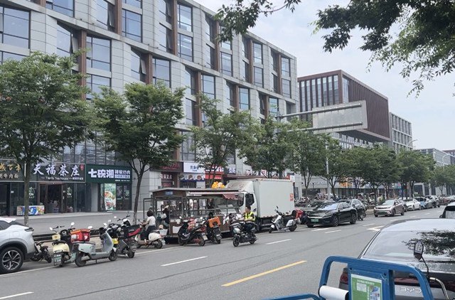 长鑫上市造富前夜,合肥楼市里涌动的“大厂经济”