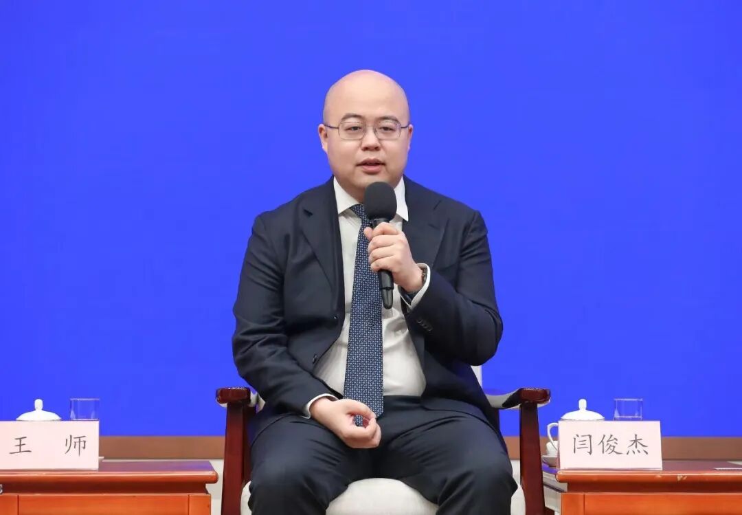 MiniMax正式启动A股IPO:「中国大模型双雄」有望会师A股