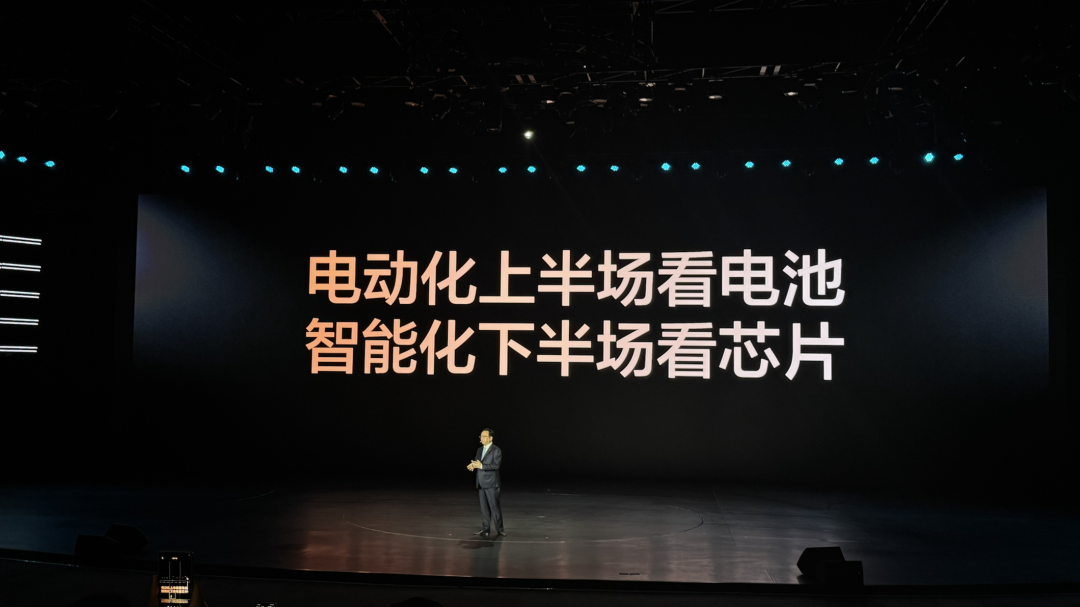比亚迪的阳谋：用“兜底”撕开智驾普及的最后一道口子